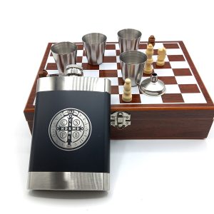 ست قمقمه جیبی و جعبه شطرنج کد 511