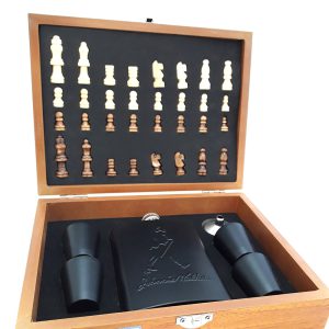 ست قمقمه جیبی و جعبه شطرنج کد 505