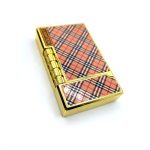 فندک گازی بغل زن