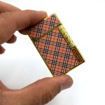 فندک گازی بغل زن