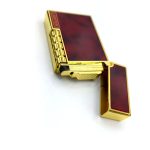 فندک گازی بغل زن