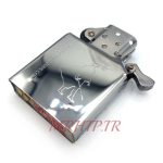 فندک بنزینی زورو رنگ نقره ای براق کد130036