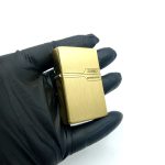 فندک بنزینی زورو رنگ طلایی کد L130047