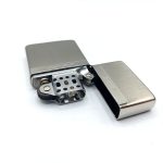 فندک بنزینی زورو رنگ نقره ای کد L130050