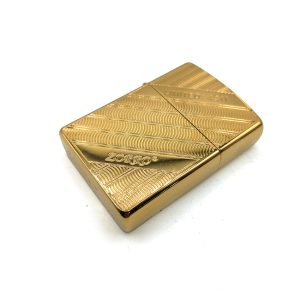 فندک بنزینی زورو رنگ طلایی کد L130057