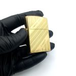 فندک بنزینی زورو رنگ طلایی کد L130057