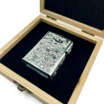 فندک بنزینی چیف نقره ای طرح اسب و اژدها کدL130087