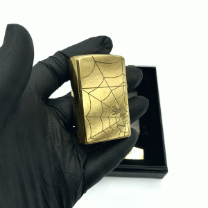 فندک بنزینی زورو طلایی طرح فضانورد عنکبوت کد d139