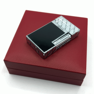 فندک گازی دروی مشکی نقره ای مدل بغل زن کد d1215